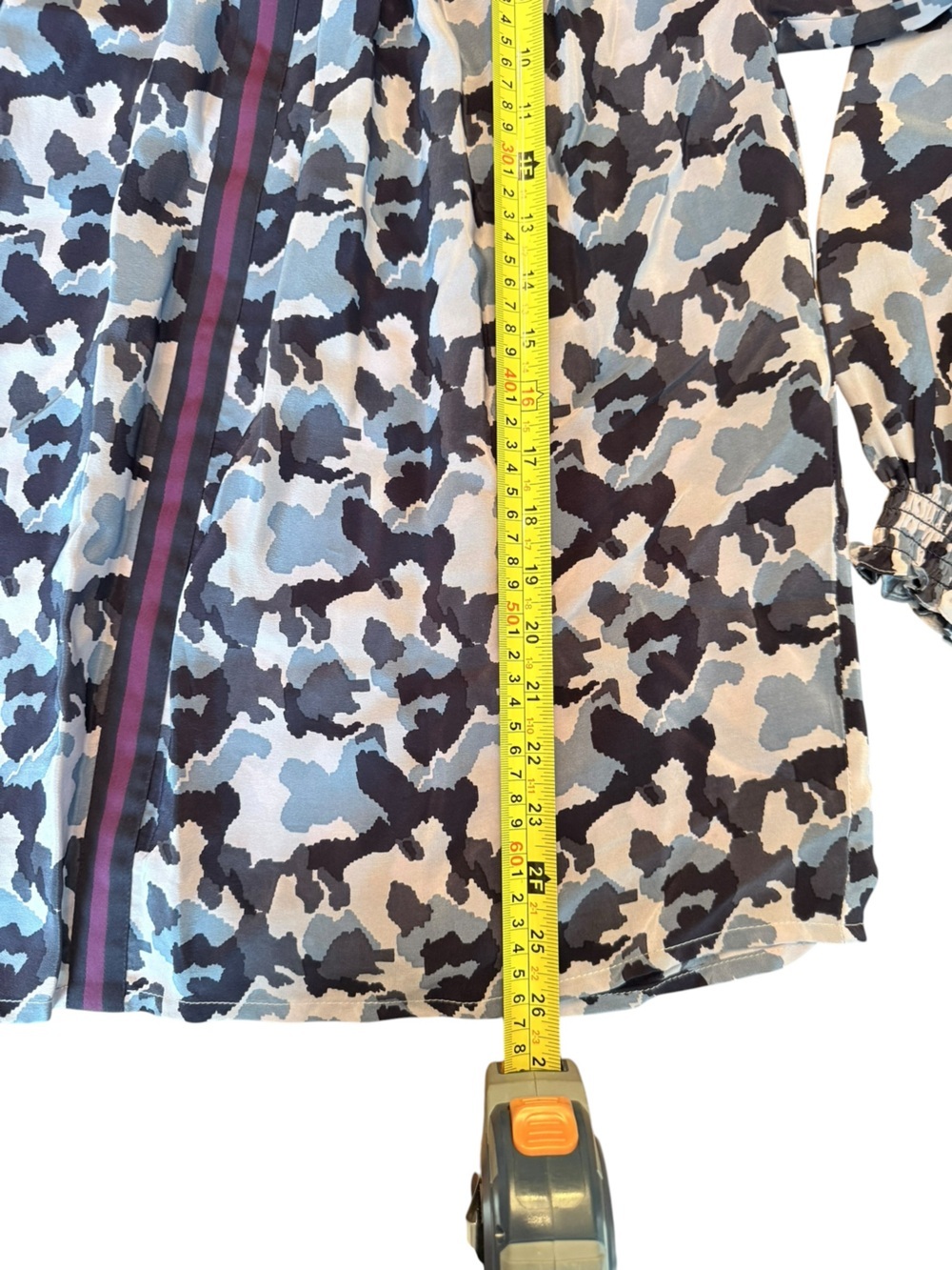 Rungolee Women's Medium Blue Leopard Print Camo Smocked Tunic Blouse Long Sleeve - Picture 5 of 6